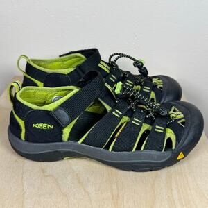 KEEN Big Kids' Newport H2 Black Lime Green Size 3 Hiking Camping Outdoors